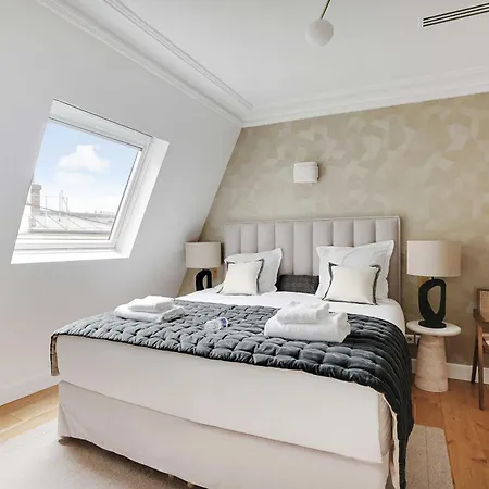 Apartment Sumptuous - 4ch 8p - Champs Elysaees *